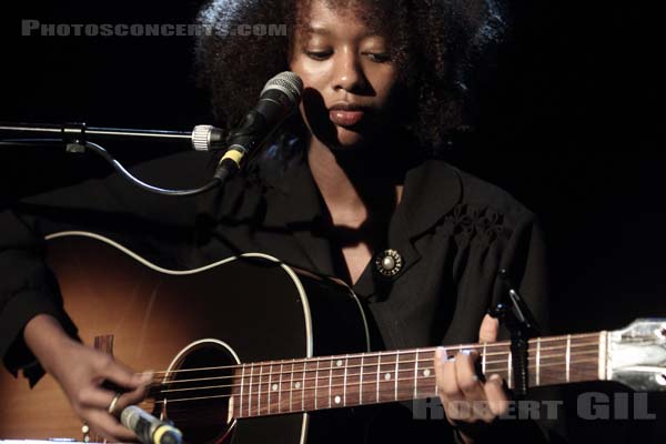 MIREL WAGNER - 2014-12-12 - PARIS - La Maroquinerie - 